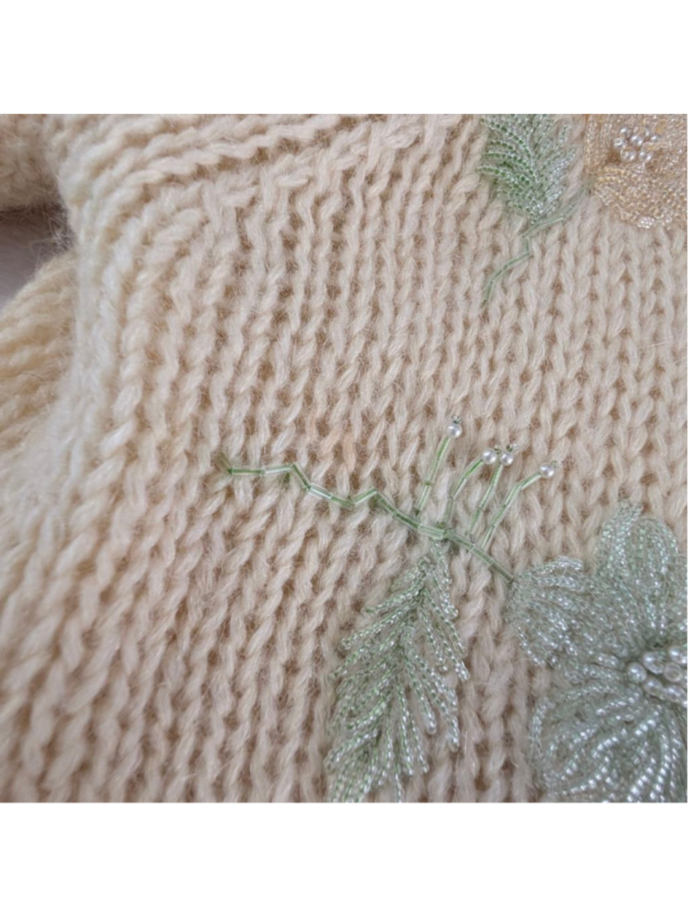 Evan-Picone Vintage Wool Mohair Cream Floral Embroidered Cardigan - Medium - Picture 9 of 16